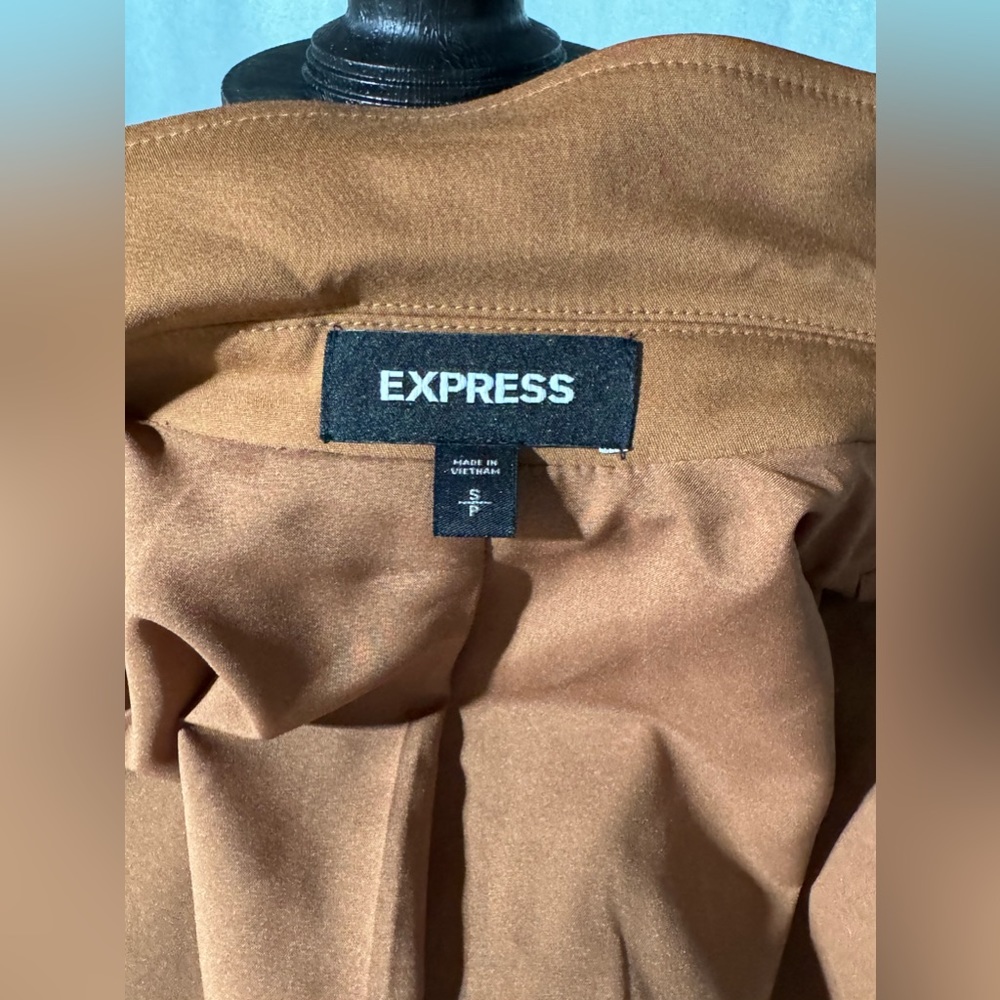 Express blazer. - Picture 4 of 5